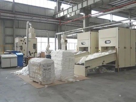 400kg/Hr 100gsm έως 800gsm Φιλτρίσματος Φιλτρίσματος Ηλεκτρική γραμμή παραγωγής τρυπήματος βελόνων